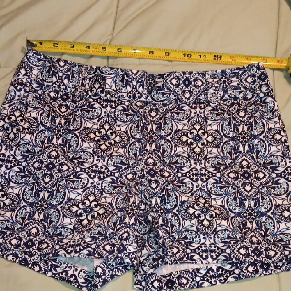 White House Black Market Blue and White Patterned Women's Shorts